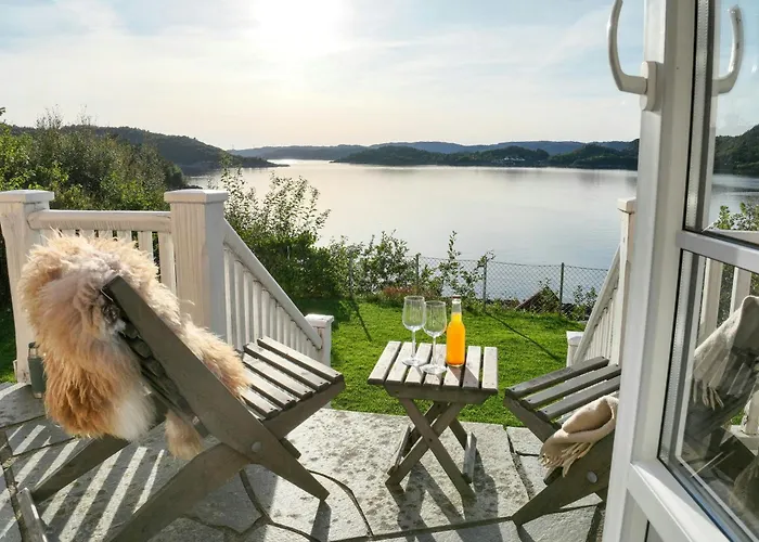 Dom wakacyjny Southern Norway With Sea Views Near Lindesnes Svenevik